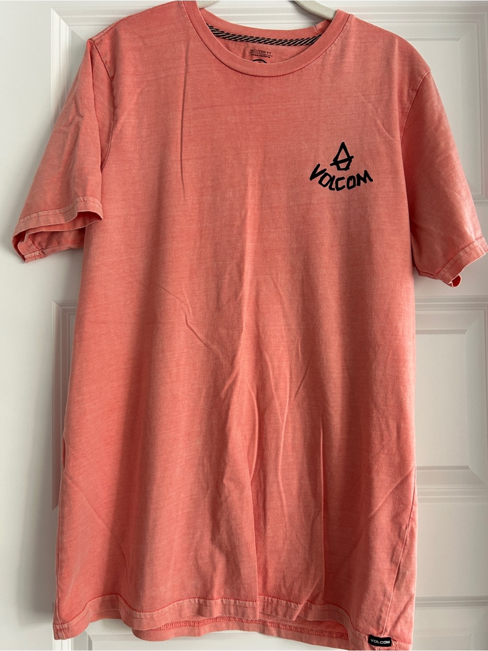 Men’s SS Volcom Graphic Tee SZ M